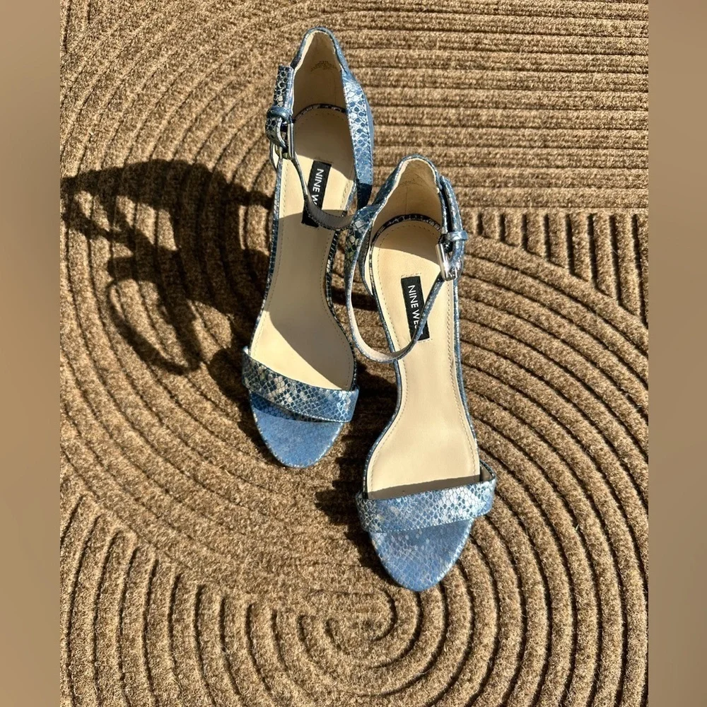 Nine‎ West Blue Snakeskin Ankle Strap Heels Festival Mermaid Size 9.5 Party Wear